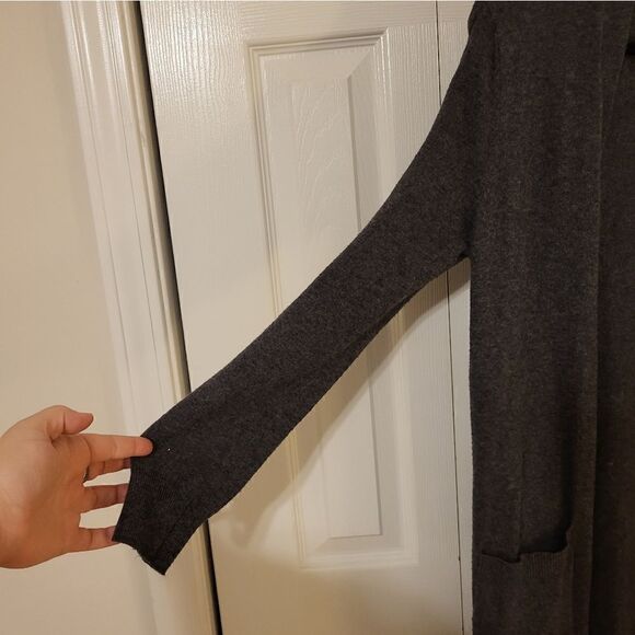 NWOT Matty M dark grey long split open cardigan - Picture 4 of 6